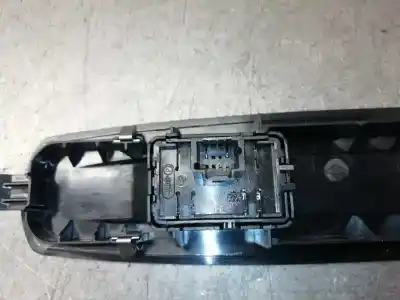 Second-hand car spare part right front power window switch for renault megane iii berlina 5 p limited oem iam references   