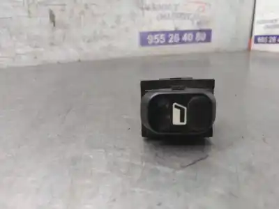 Peça sobressalente para automóvel em segunda mão Botão / Interruptor Elevador Vidro Dianteiro Direito por CITROEN BERLINGO 1.9 D X Familiar Referências OEM IAM   