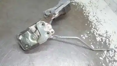 Pièce détachée automobile d'occasion serrure de porte arrière droite pour ssangyong musso 2.9 turbodiesel cat références oem iam    Pièce détachée automobile d'occasion serrure de porte arrière droite pour ssangyong musso 2.9 turbodiesel cat références oem iam