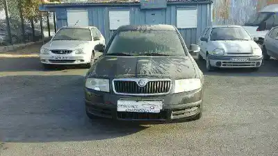 Peça sobressalente para automóvel em segunda mão suporte caixa de velocidades por skoda superb (3u4) classic referências oem iam 8d0199379ae  8e0199307a