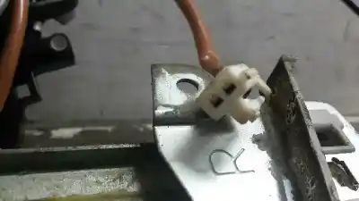 Second-hand car spare part passenger side right window regulator for mazda premacy (cp) td active oem iam references   