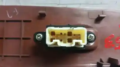 Second-hand car spare part right front power window switch for mazda premacy (cp) td active oem iam references   