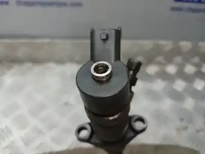 Pezzo di ricambio per auto di seconda mano iniettore per ford c-max (cb3) 1.6 tdci cat riferimenti oem iam 0445110239  