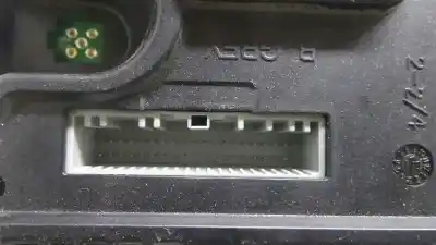 Peça sobressalente para automóvel em segunda mão caixa de fusíveis e relés por renault fluence dynamique referências oem iam a2c53284891  