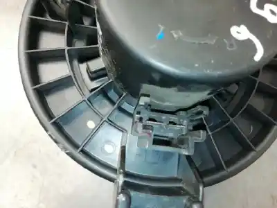 Piesă de schimb auto la mâna a doua ventilator habitaclu încalzire pentru toyota corolla (e15) básico referințe oem iam 2727008083  