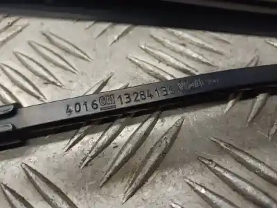 Second-hand car spare part left front windshield wiper arm for opel corsa e business oem iam references 13284136  