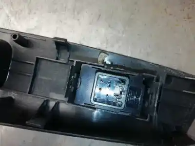 Second-hand car spare part right front power window switch for toyota corolla (e12) 1.4 turbodiesel cat oem iam references 8480102381  