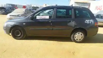 Recambio de automóvil de segunda mano de caudalimetro para fiat stilo (192) 1.9 jtd 80 active referencias oem iam 0281002308  