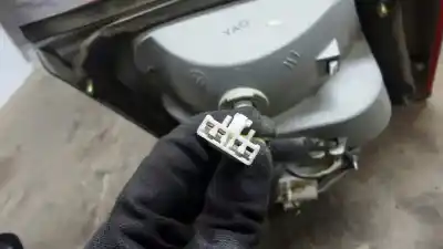 Second-hand car spare part right tailgate light for kia carens * oem iam references   