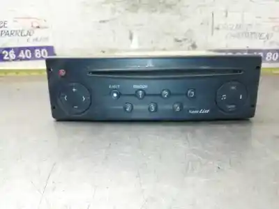 Second-hand car spare part AUDIO SYSTEM / RADIO CD for RENAULT LAGUNA II (BG0)  OEM IAM references 8200247962B  