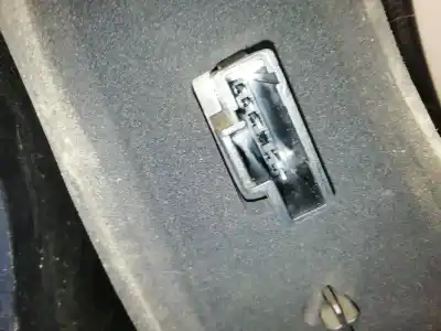 Second-hand car spare part right tailgate light for dacia sandero ambiance oem iam references 8200734824  