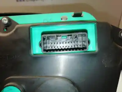 Peça sobressalente para automóvel em segunda mão quadrante por dacia sandero ambiance referências oem iam p248104802r  