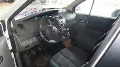 Автозапчасти б/у конденсатор / радиатор кондиционера воздуха за renault scenic ii confort expression ссылки oem iam 8200115543  