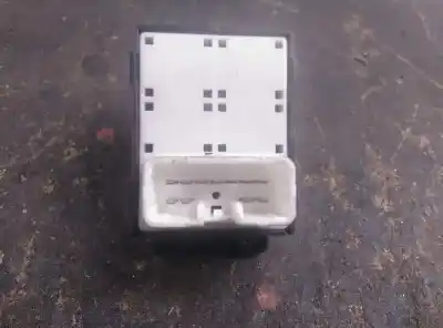 Second-hand car spare part left front power window switch for hyundai i10 classic oem iam references   202007107