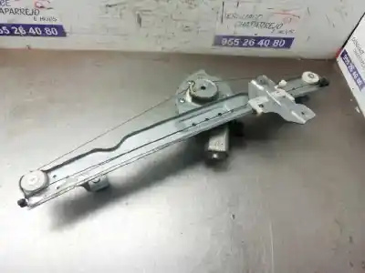 Peça sobressalente para automóvel em segunda mão elevador de vidros dianteiro direito por dacia duster laureate 4x2 referências oem iam 82007338280