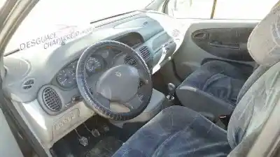 Pezzo di ricambio per auto di seconda mano retrovisore destro per renault megane i scenic (ja0) 1.4 16v kaleido riferimenti oem iam 7700431543  