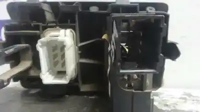 Second-hand car spare part electronic module for renault clio iii authentique oem iam references 8200379685  