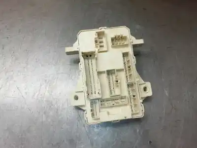 Pièce détachée automobile d'occasion boîtes à fusibles pour hyundai i30 classic références oem iam 919501h510