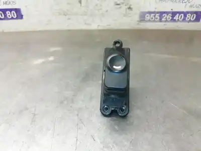 Pièce détachée automobile d'occasion commande de lève vitre arrière gauche pour hyundai i30 classic références oem iam 