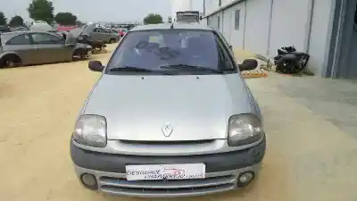 Second-hand car spare part front right transmission for renault clio ii fase i (b/cbo) 1.9 diesel oem iam references   
