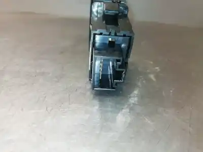 Second-hand car spare part hazard warning lights for kia cee´d business oem iam references 93790a200  49d3601000