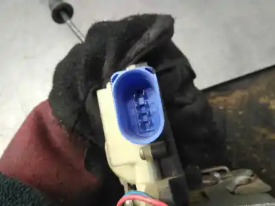 Автозапчасти б/у замок левой передней двери за seat cordoba berlina (6l2) reference ссылки oem iam 3b1837015am  