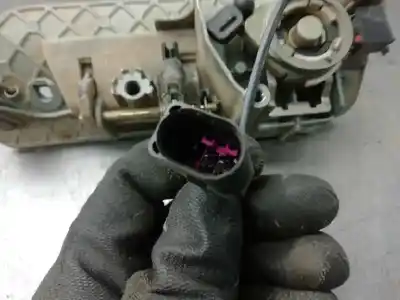 Автозапчасти б/у замок багажника/ворот за volkswagen caddy ka/kb (2k) kombi ссылки oem iam 2k0827565   Автозапчасти б/у замок багажника/ворот за volkswagen caddy ka/kb (2k) kombi ссылки oem iam 2k0827565