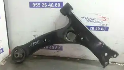 Автозапчасти б/у ПЕРЕДНИЙ ПРАВЫЙ НИЖНИЙ РЫЧАГ ПОДВЕСКИ за TOYOTA COROLLA (E12)  ссылки OEM IAM   