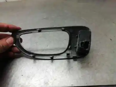 Pezzo di ricambio per auto di seconda mano comando alzacristalli posteriori destro per peugeot 307 break / sw (s1) break xs riferimenti oem iam 96360166xt  