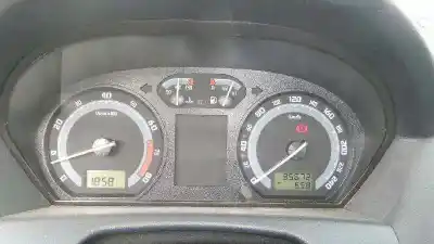 Pièce détachée automobile d'occasion compteur de vitesse tableau de bord pour skoda fabia (6y2/6y3) comfort références oem iam 6y0920881b  110080253