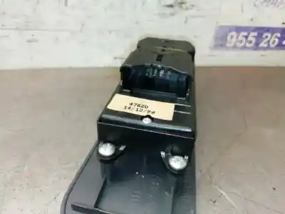 Second-hand car spare part left front power window switch for toyota corolla (e12) 2.0 d-4d linea luna berlina oem iam references   