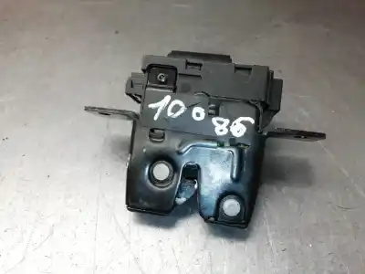 Second-hand car spare part trunk lock for renault clio iii dynamique oem iam references 8200947699  