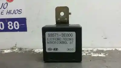 Peça sobressalente para automóvel em segunda mão  por KIA SORENTO  Referências OEM IAM 935713E000  