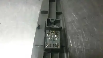 Second-hand car spare part right front power window switch for chevrolet lacetti se oem iam references   