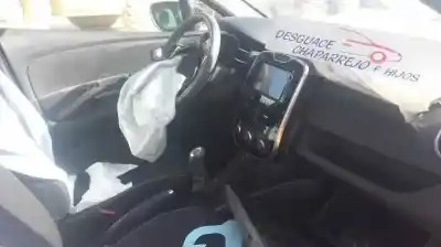 Автозапчастина б/у обликка задніх правіх дверей для renault clio iv authentique посилання на oem iam   
