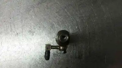 Second-hand car spare part injector for renault master desde ´98 2.5 diesel oem iam references kbe58s8  