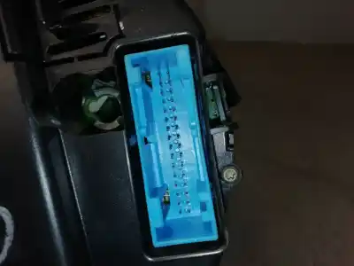 Автозапчастина б/у панель інструментів для audi a3 (8l) * посилання на oem iam 8l0919860d  