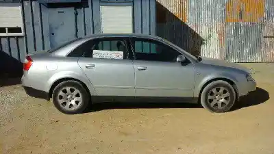 Pezzo di ricambio per auto di seconda mano luce interna per audi a4 berlina (8e) 2.0 riferimenti oem iam 8e0947135e  