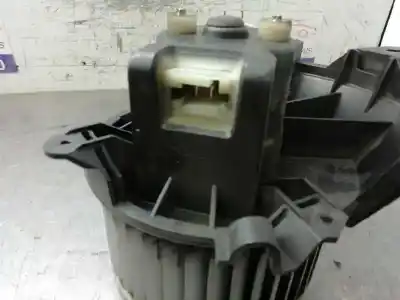 Pezzo di ricambio per auto di seconda mano motore di riscaldamento per opel corsa d cosmo riferimenti oem iam 13335075  
