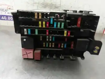 Peça sobressalente para automóvel em segunda mão caixa de fusíveis e relés por renault laguna iii limited referências oem iam pdbx91