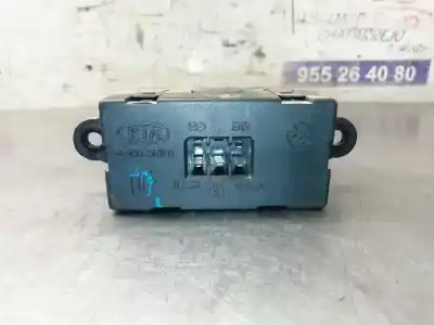 Second-hand car spare part multifunction display for kia sorento 2.5 crdi ex oem iam references 945003e150  