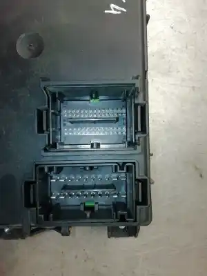 Second-hand car spare part fuse box unit for opel corsa d ´´111 years´´ oem iam references 13142241  