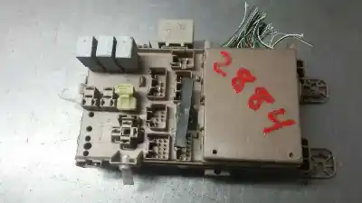 Second-hand car spare part fuse box unit for toyota corolla (e12) 2.0 d-4d linea sol berlina oem iam references 8264102040  mb2323008520