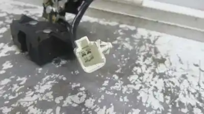 Peça sobressalente para automóvel em segunda mão fechadura do mala por toyota corolla (e12) 2.0 d-4d linea sol berlina referências oem iam   