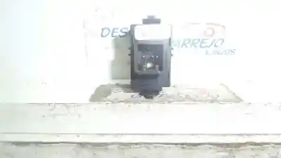 Second-hand car spare part right front power window switch for toyota corolla (e12) 2.0 d-4d linea sol berlina oem iam references 8481002040  