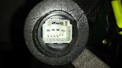 Second-hand car spare part left front door lock for toyota corolla (e12) 2.0 d-4d linea luna berlina oem iam references   