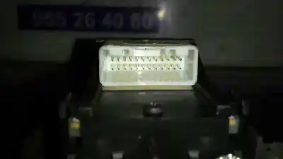 Second-hand car spare part left front power window switch for toyota corolla (e12) 2.0 d-4d linea luna berlina oem iam references 8480202251b  