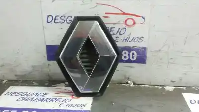 Автозапчасти б/у ЭМБЛЕМА за RENAULT MEGANE II SEDÁN (LM0/1_)  ссылки OEM IAM 8200115115  