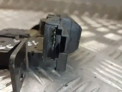 Second-hand car spare part trunk lock for renault clio iii authentique oem iam references   