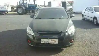 Second-hand car spare part air filter for kia cee´d  oem iam references   